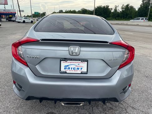 Used 2019 Honda Civic Sport image 5