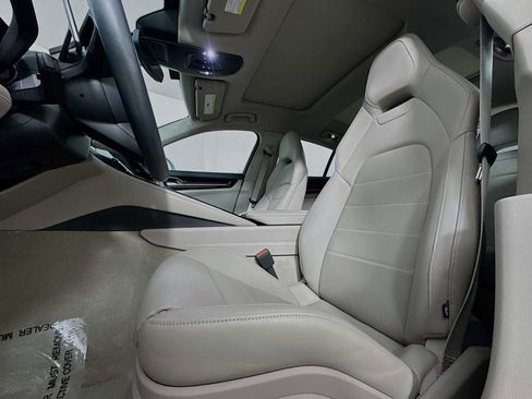 Certified 2024 Porsche Panamera 4 image 5
