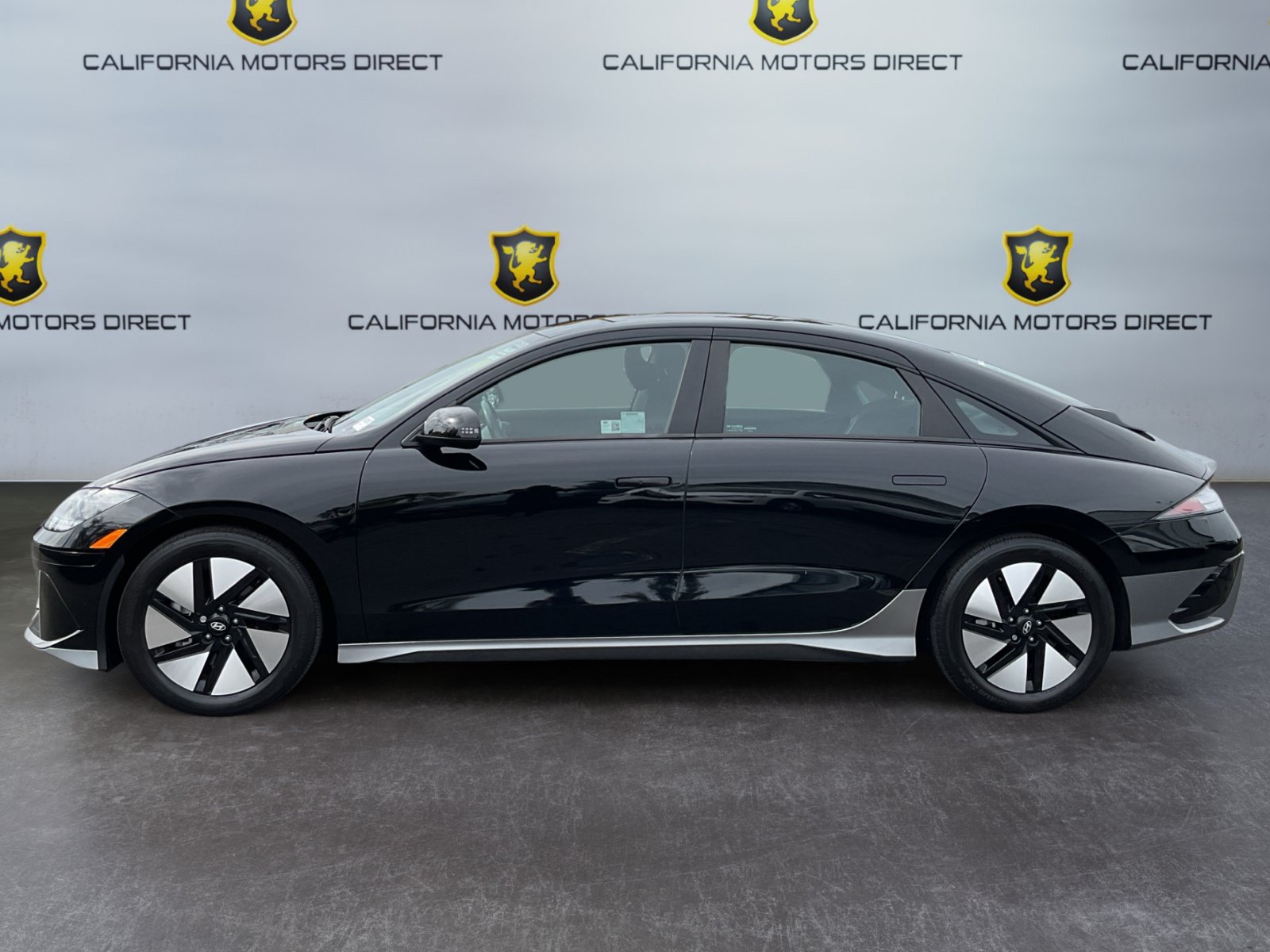 Used 2024 Hyundai Ioniq 6 SE RWD image 8