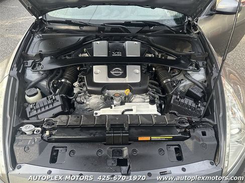 Used 2011 Nissan 370Z Touring w/ Sport Pkg image 22