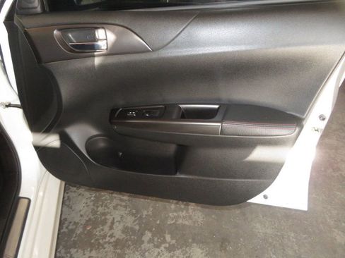 Used 2014 Subaru Impreza WRX STI image 28