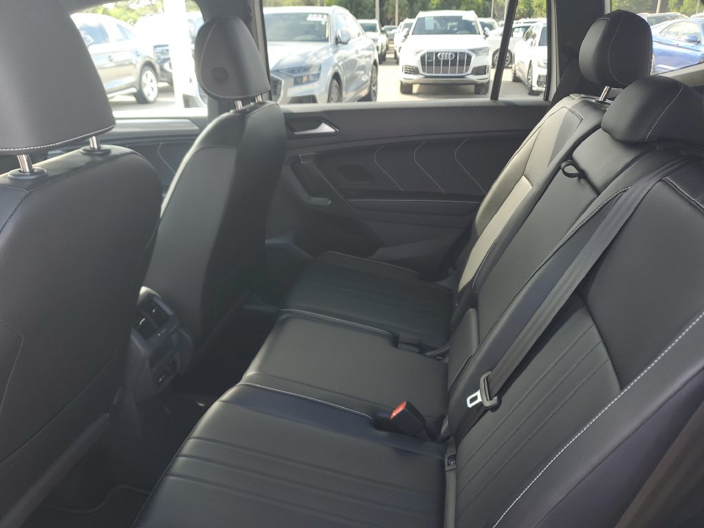 Certified 2024 Volkswagen Tiguan SE R-Line FWD image 17