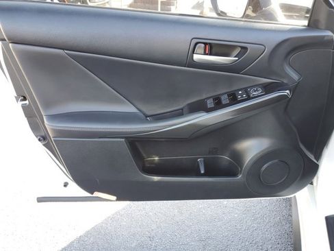 Used 2021 Lexus IS 300 image 15