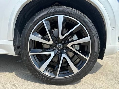 Certified 2024 Volvo XC90 B6 Plus w/ Protection Package Premier AWD/4WD image 11