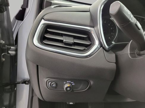 Used 2024 Chevrolet Equinox LT image 10