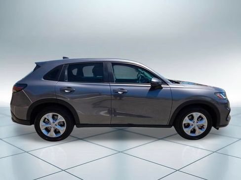Used 2025 Honda HR-V LX image 4