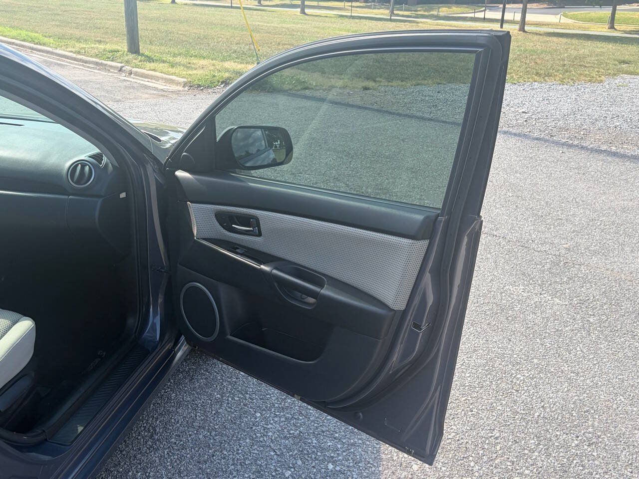 Used 2008 MAZDA MAZDA3 s Touring FWD image 20