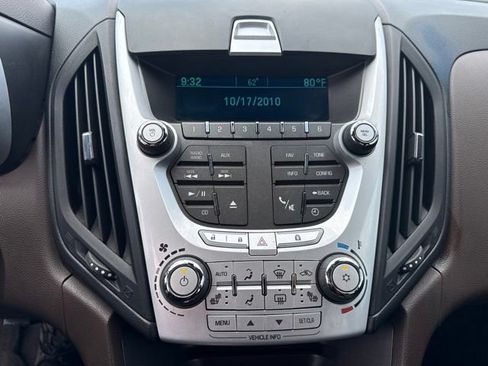 Used 2011 Chevrolet Equinox LT FWD image 28