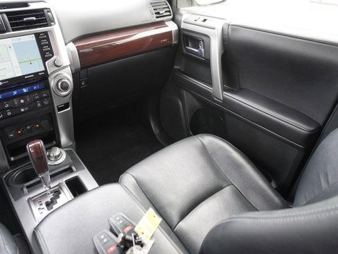 Used 2022 Toyota 4Runner Limited image 18