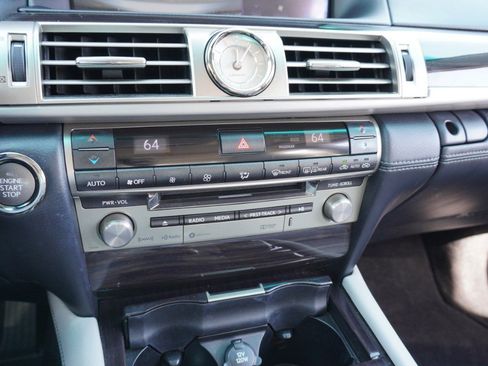 Used 2017 Lexus LS 460 w/ Comfort Package image 18