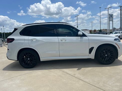 Used 2024 BMW X5 sDrive40i w/ M Sport Package RWD image 9