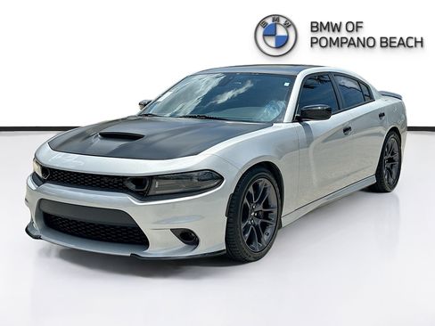 Used 2023 Dodge Charger Scat Pack w/ Navigation & Travel Group RWD image 3