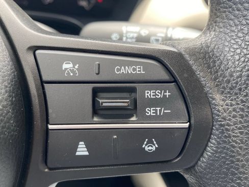 Used 2024 Honda HR-V LX image 27