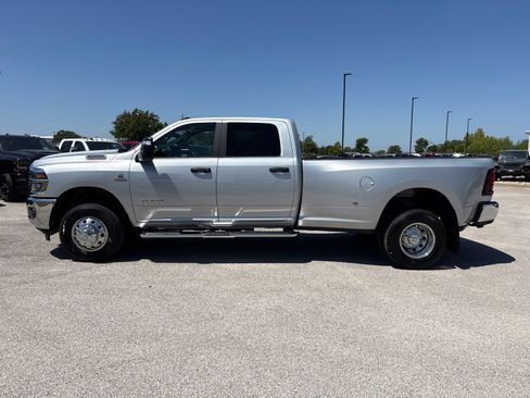 New 2026 RAM 3500 Lone Star AWD/4WD image 2