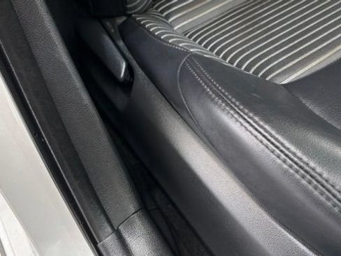 Used 2022 Toyota Corolla XSE w/ Carpet Mat Package (TMS) FWD image 20