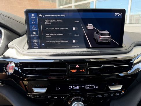 Used 2025 Acura MDX FWD image 21