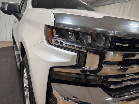 Certified 2022 Chevrolet Silverado 1500 LTZ w/ Technology Package image 13