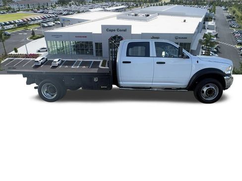 Used 2017 RAM 5500 Tradesman w/ Chrome Appearance Group image 4