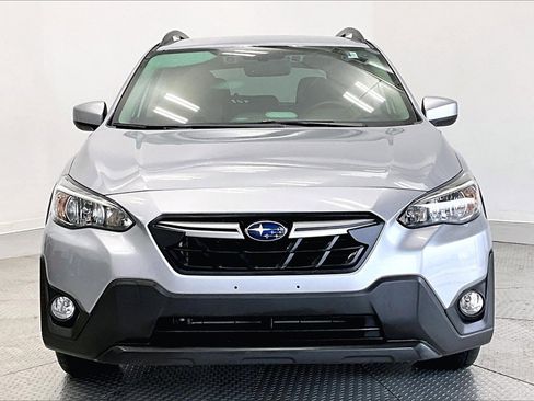 Used 2023 Subaru Crosstrek 2.0i Premium image 3
