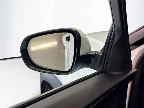 Used 2025 Chevrolet TrailBlazer LT image 16