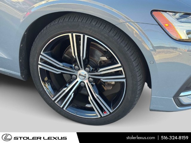 Used 2022 Volvo S60 B5 Inscription w/ Advanced Package AWD/4WD image 7