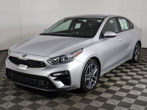 Used 2019 Kia Forte S image 5