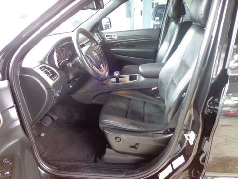 Used 2015 Jeep Grand Cherokee Altitude AWD/4WD image 13
