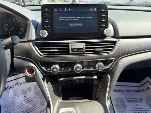 Used 2022 Honda Accord EX-L image 31