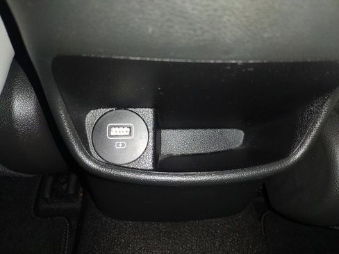 Used 2023 Hyundai Kona Limited image 22