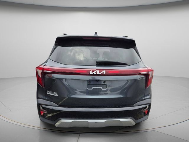 Used 2025 Kia Seltos EX FWD image 6