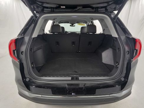 Used 2024 GMC Terrain AT4 w/ LPO, Floor Liner Package AWD/4WD image 15