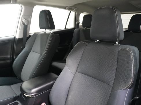 Used 2016 Toyota RAV4 XLE image 10