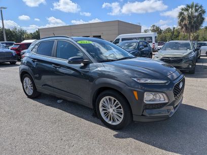 Used 2018 Hyundai Kona SEL w/ SEL Tech Package 02