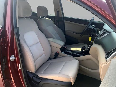Used 2017 Hyundai Tucson SE w/ SE Popular Package 02 FWD image 9