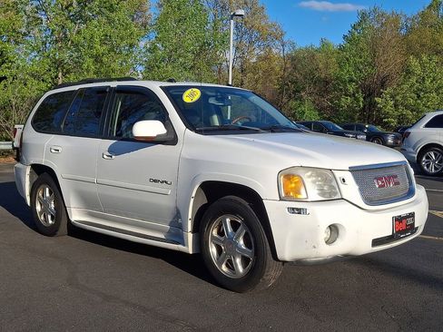 Used 2005 GMC Envoy Denali AWD/4WD image 2