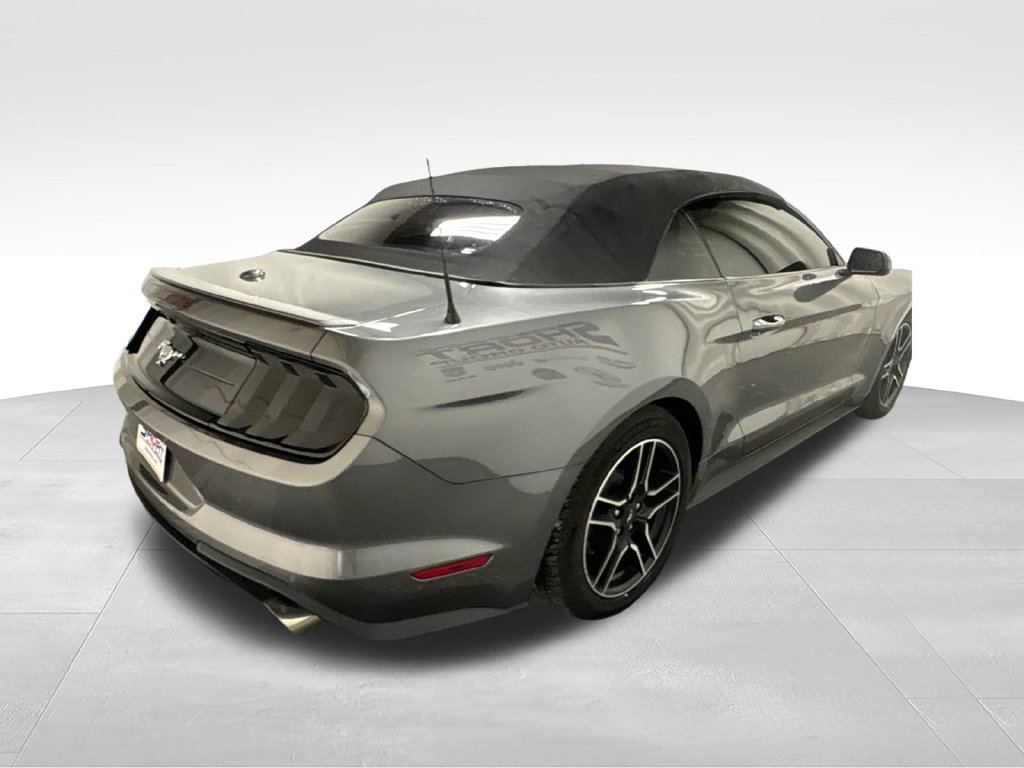Used 2022 Ford Mustang Premium RWD image 8