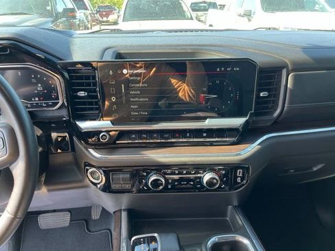 Used 2024 GMC Sierra 1500 SLT w/ SLT Premium Plus Package AWD/4WD image 13