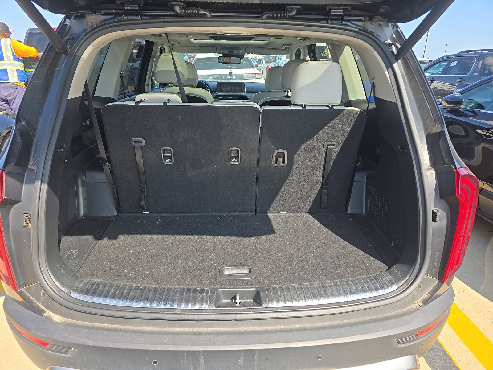 Used 2021 Kia Telluride SX w/ SX Prestige Package AWD/4WD image 12