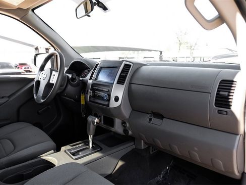 Used 2019 Nissan Frontier S image 9