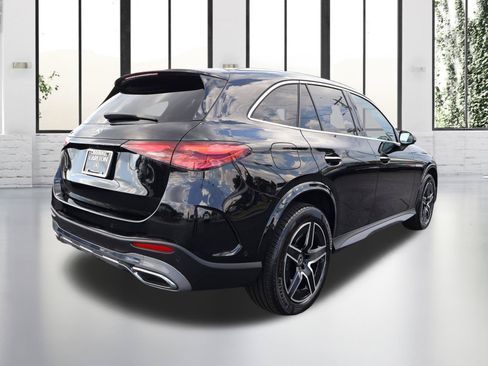 Used 2026 Mercedes-Benz GLC 300 image 5