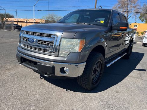 Used 2014 Ford F150 XLT w/ XLT Chrome Package image 11