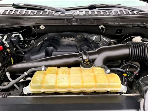 Used 2020 Ford Expedition Platinum image 32