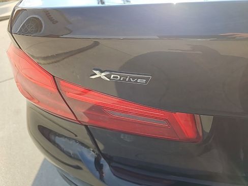 Used 2018 BMW 530i xDrive w/ Premium Package image 14