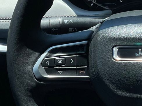 Used 2025 Jeep Compass Limited AWD/4WD image 14
