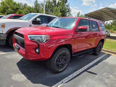 Used 2021 Toyota 4Runner SR5 AWD/4WD image 3