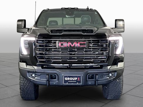 Used 2025 GMC Sierra 2500 AT4X w/ AT4X AEV Edition AWD/4WD image 4