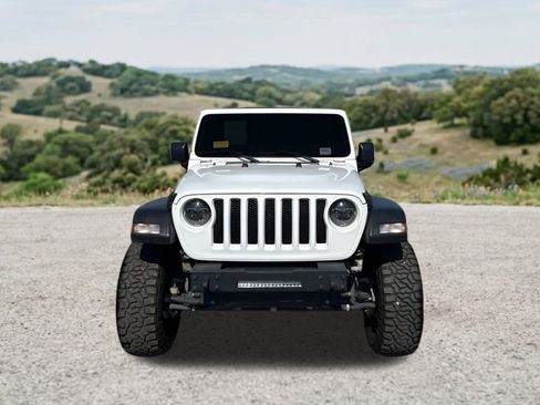 Used 2022 Jeep Wrangler Unlimited Sport AWD/4WD image 2