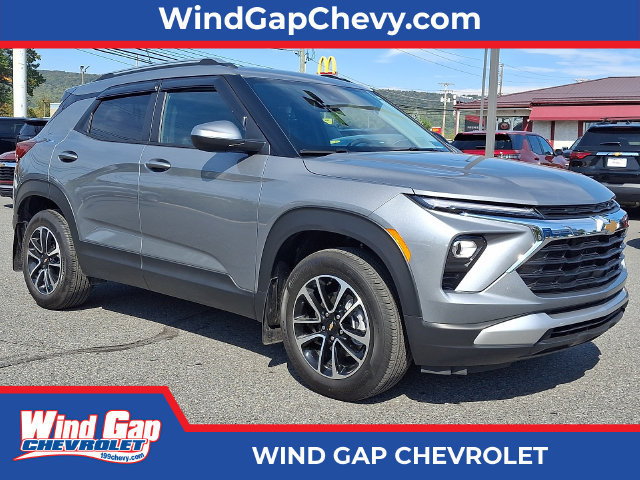 Used 2026 Chevrolet TrailBlazer LT w/ Convenience Package AWD/4WD image 1