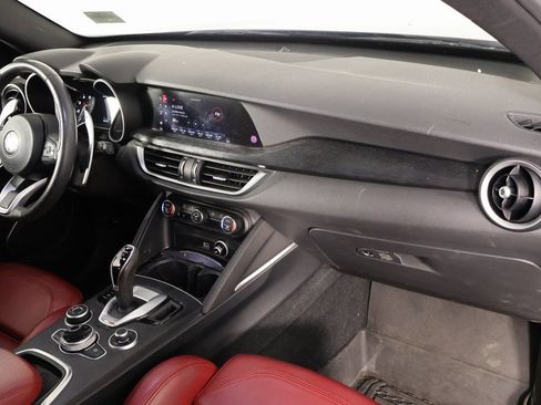 Used 2023 Alfa Romeo Stelvio Sprint RWD image 7