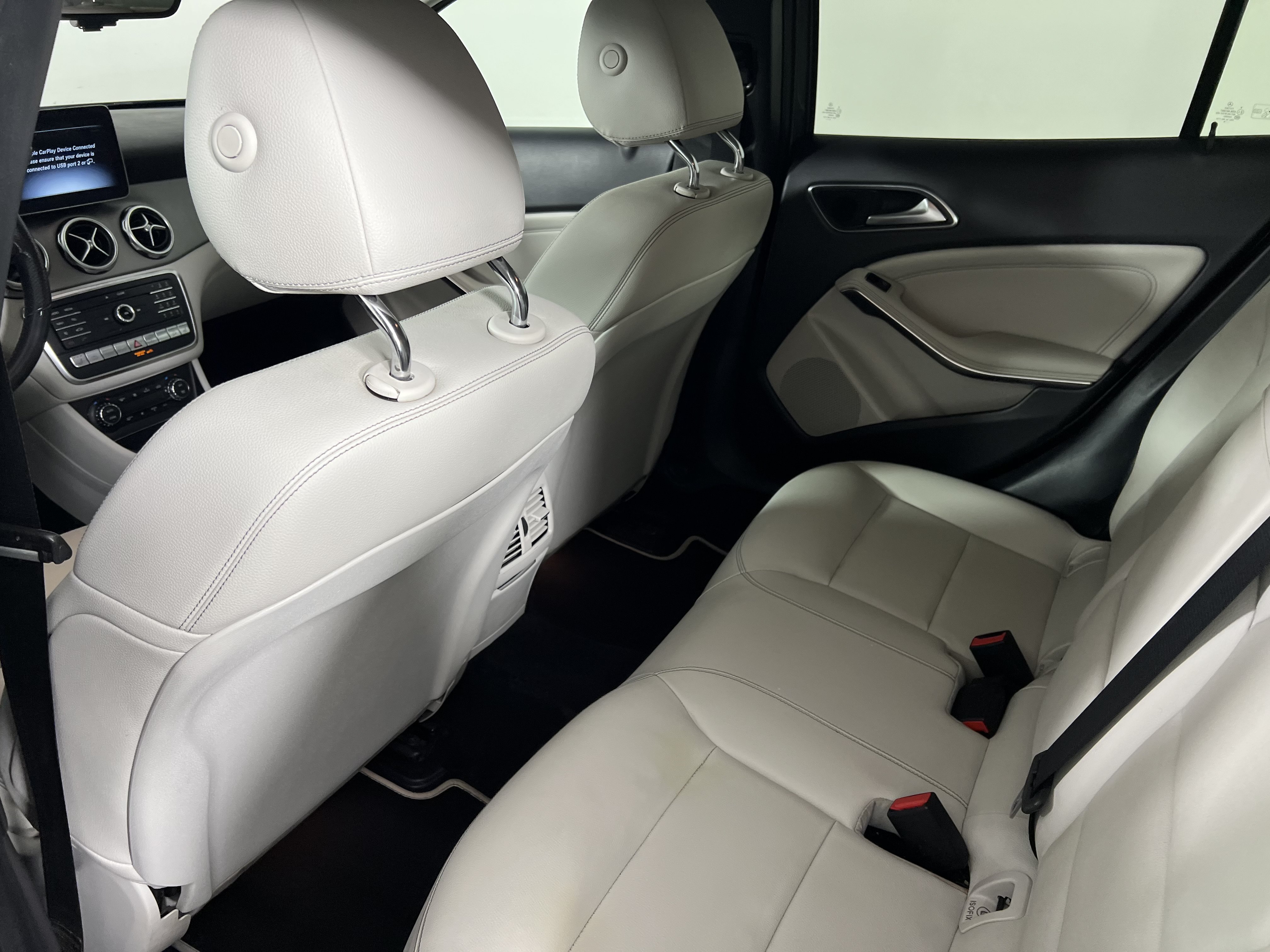 Used 2020 Mercedes-Benz GLA 250 4MATIC image 20